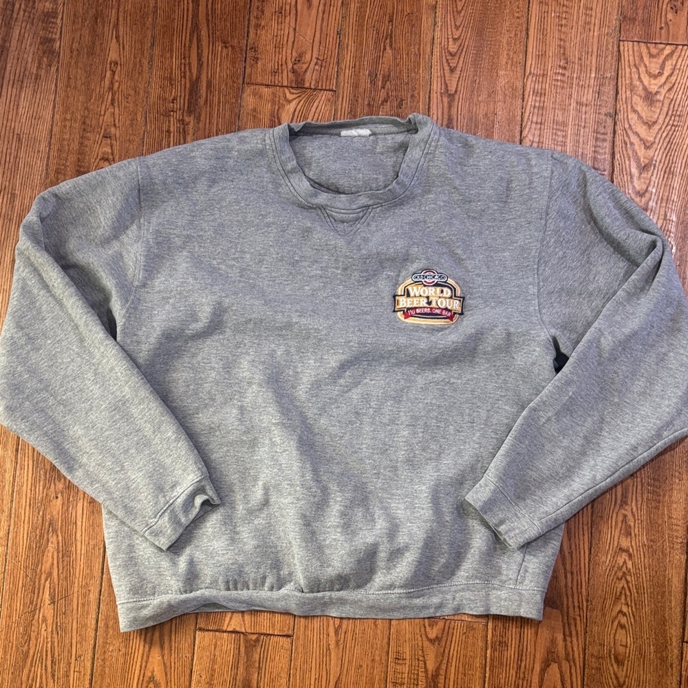 World Beer Tour Gray Men's crewneck